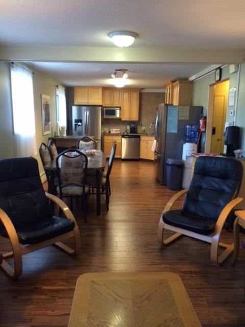 Laura'S Lodge แซสเกอทูน ภายนอก รูปภาพ